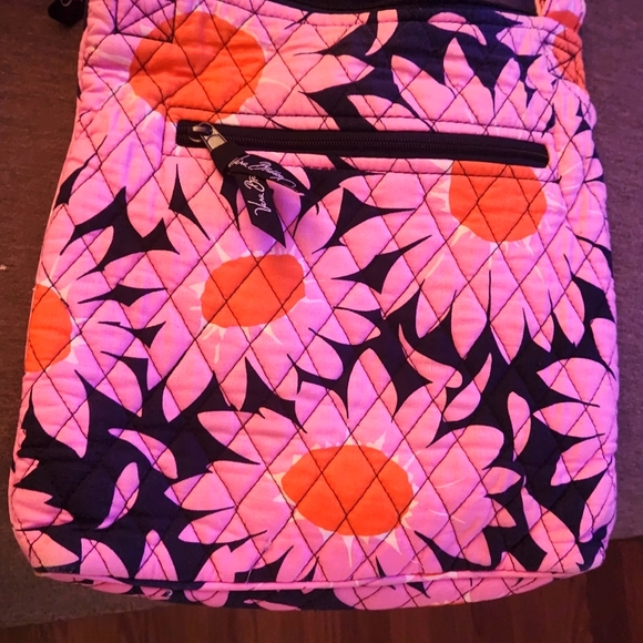 Vera Bradley Pink Loves Me Cross Body Hipster Bag W/ Matching Clutch Wallet - Picture 6 of 16